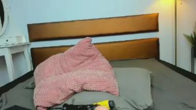 Alexiss_Night live from United Kingdom