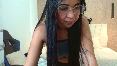 AliceSmiith_ live from Colombia
