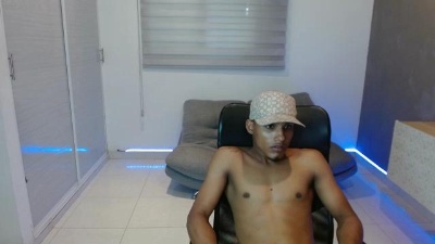 Jonas_lewis1 live from Colombia