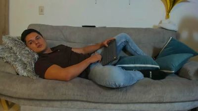 Julian_wallace live from United States