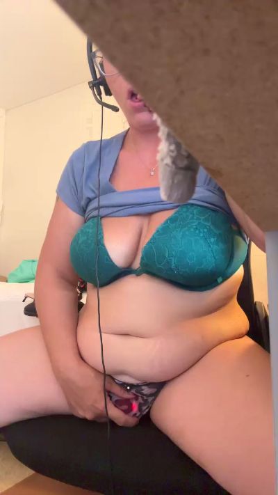 Kayzel live from United States