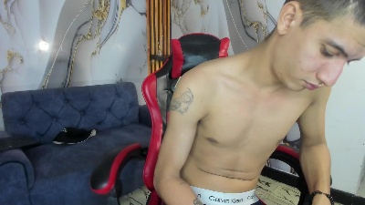 Ken_BoySlim live from Colombia