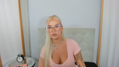 KristyAlone live from Germany