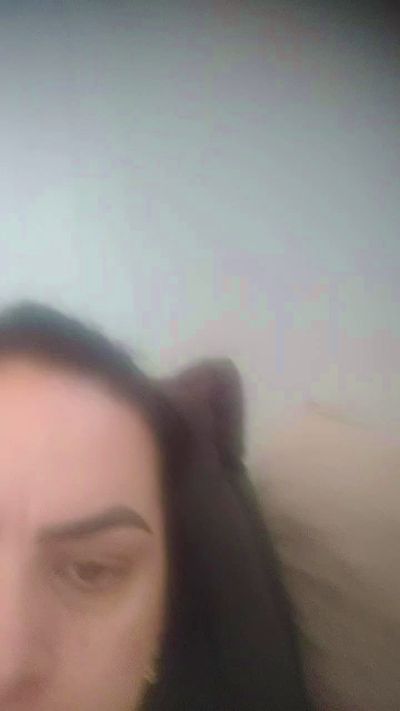 Nessa0204 live from Brazil