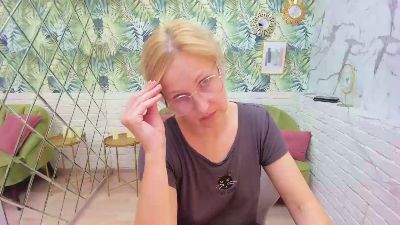 ParisCherry live from Estonia