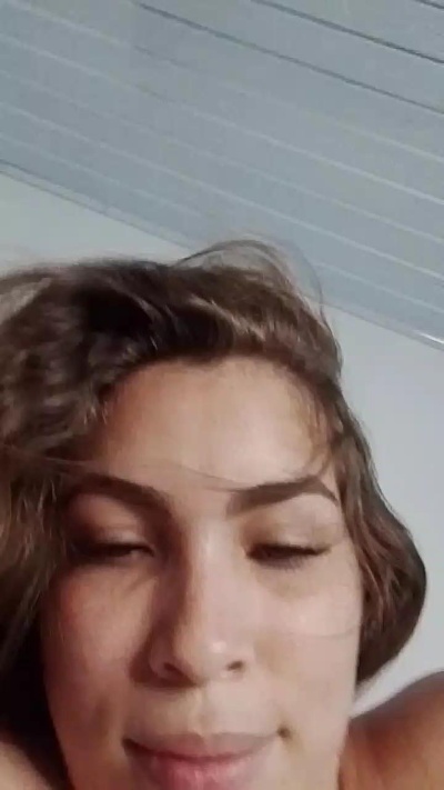 Parissi25 live from Colombia