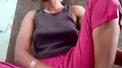 Riya_khan03 live from United States