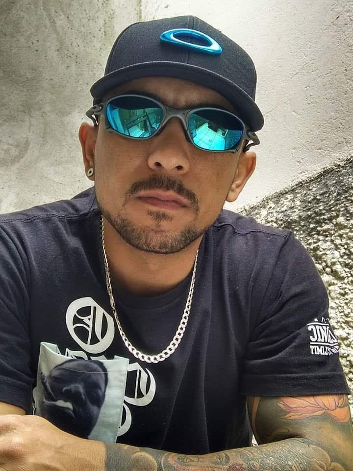 Ro19cmoreno live from Brazil