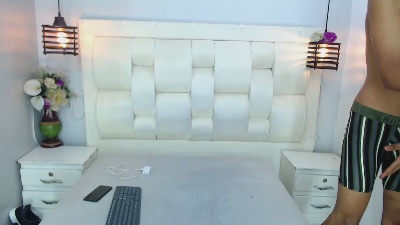 Rocco_Grey live from United States