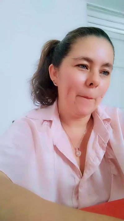 Rose_milff live from France