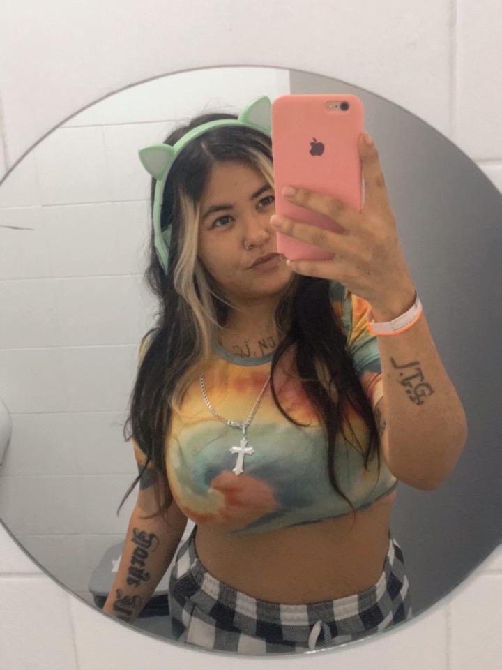 Sabrinaedneia live from Brazil