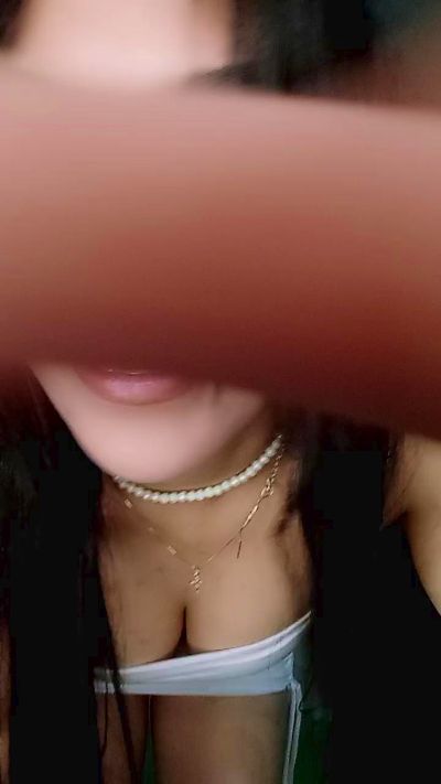 SalomeHotty live from Spain