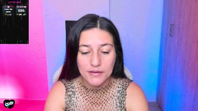 Saskyaa live from Colombia