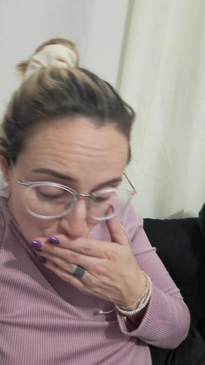Shirlita2 live from Argentina