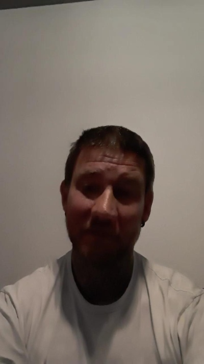 Suckmegood43 live from United Kingdom