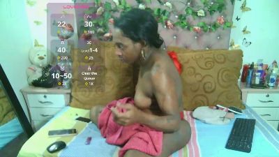ValeriaTsxx live from Colombia