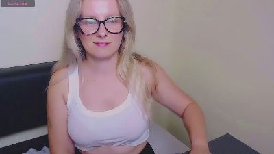 VanillaX_ live from United States