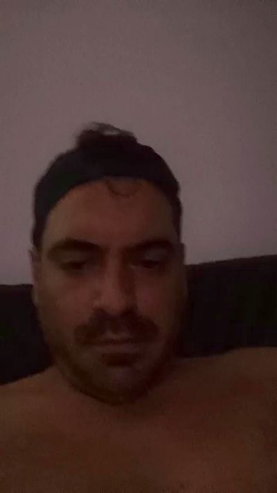 Wesleynipes live from Portugal