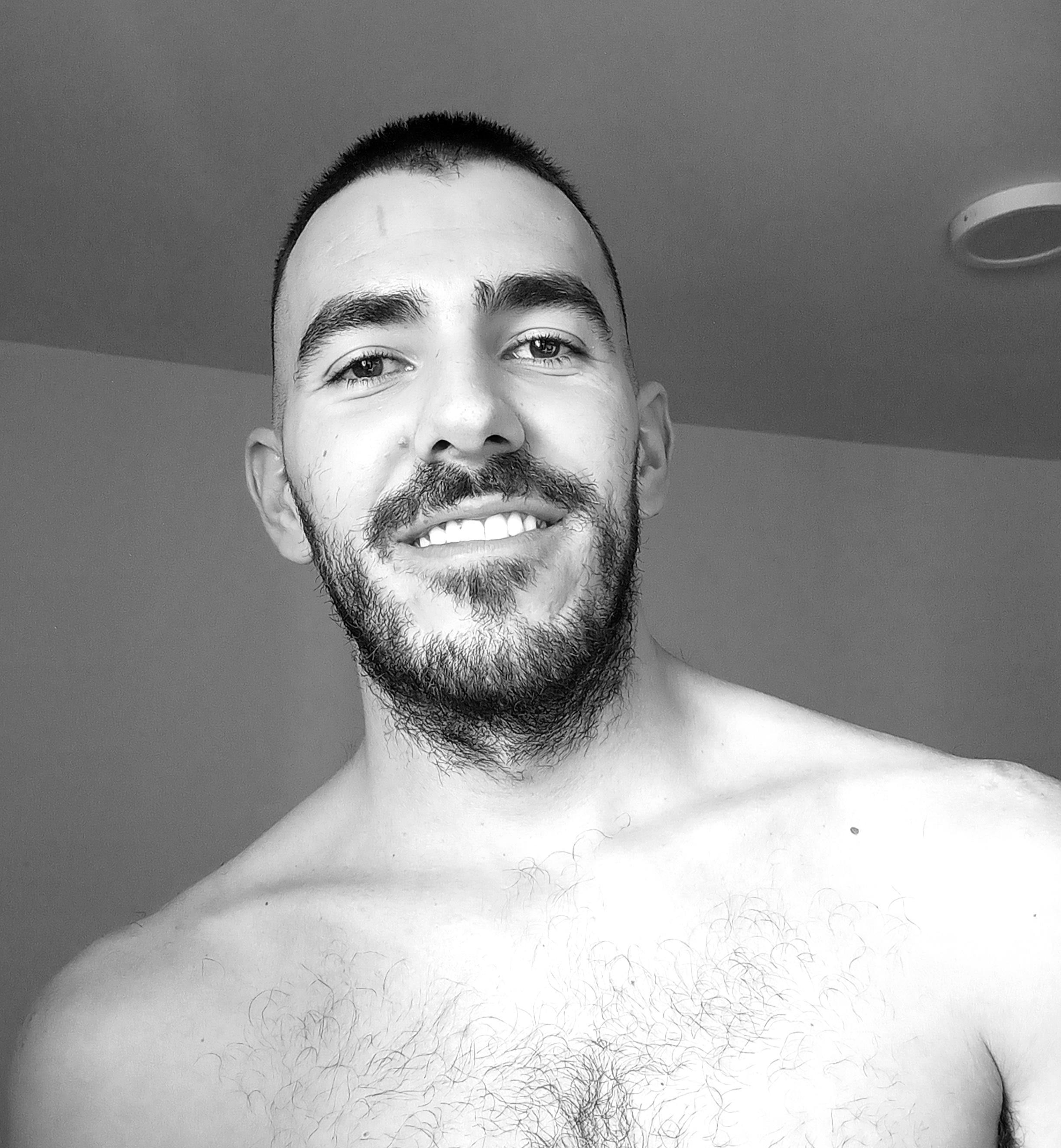 XXLlovepussy live from Spain