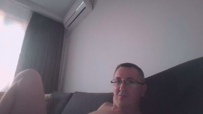 clau079 live from Romania