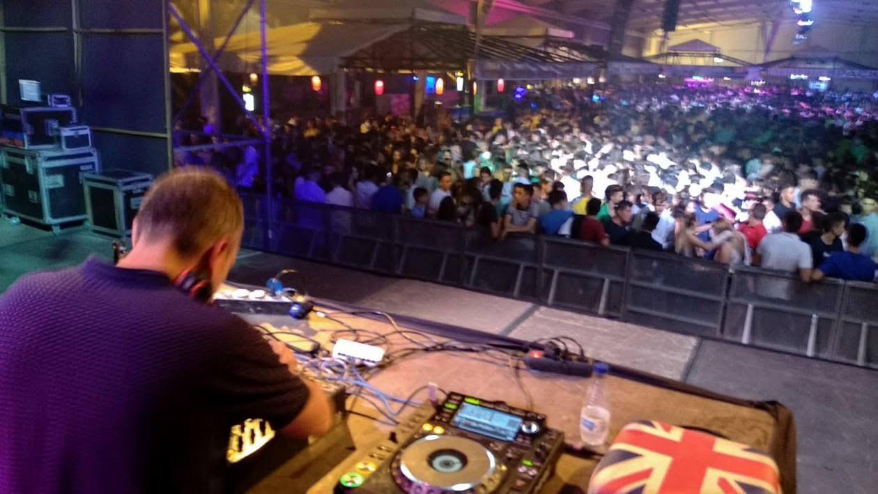 josespainxxx4 live from Spain