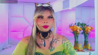 leslychaneldoll live from Colombia