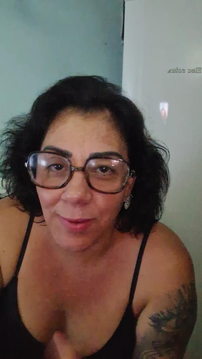lucimaralu82 live from Brazil