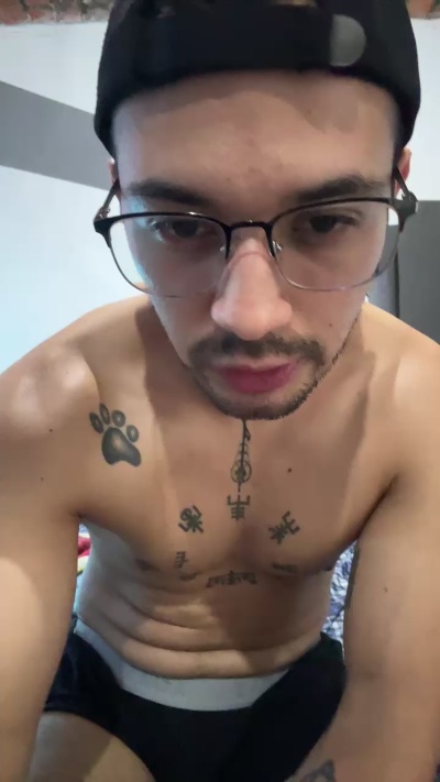 omar__valencia live from Mexico
