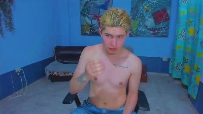 patrik027 live from Colombia