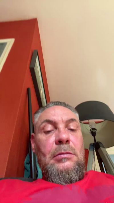 peterhardpen live from France