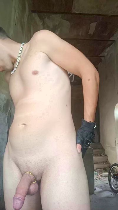rodrigo1995 live from Italy