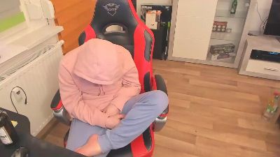 tonibiteen21 live from Germany