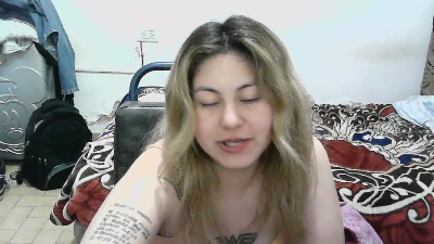zoedaviss live from Argentina